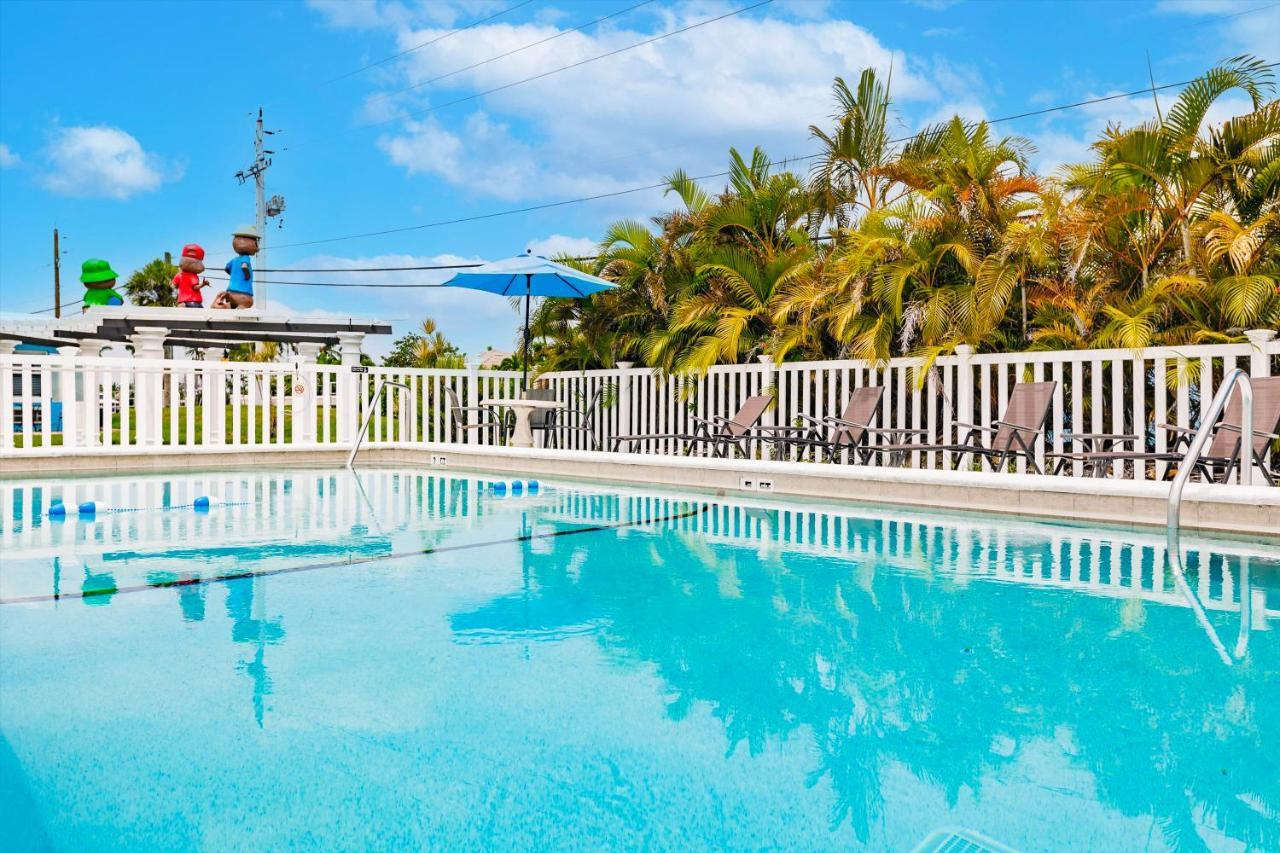 Poolside King Cottage With Kitchen - 10 Minutes To Beach! Fort Myers Exterior photo