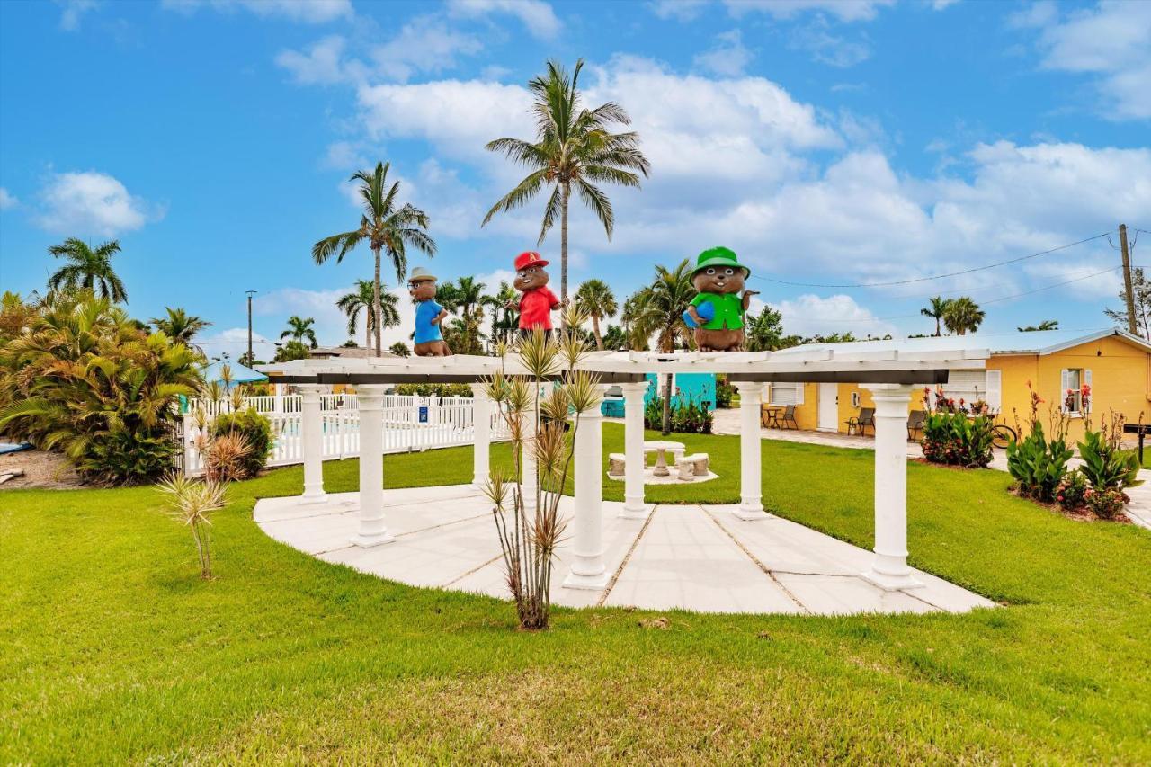 Poolside King Cottage With Kitchen - 10 Minutes To Beach! Fort Myers Exterior photo