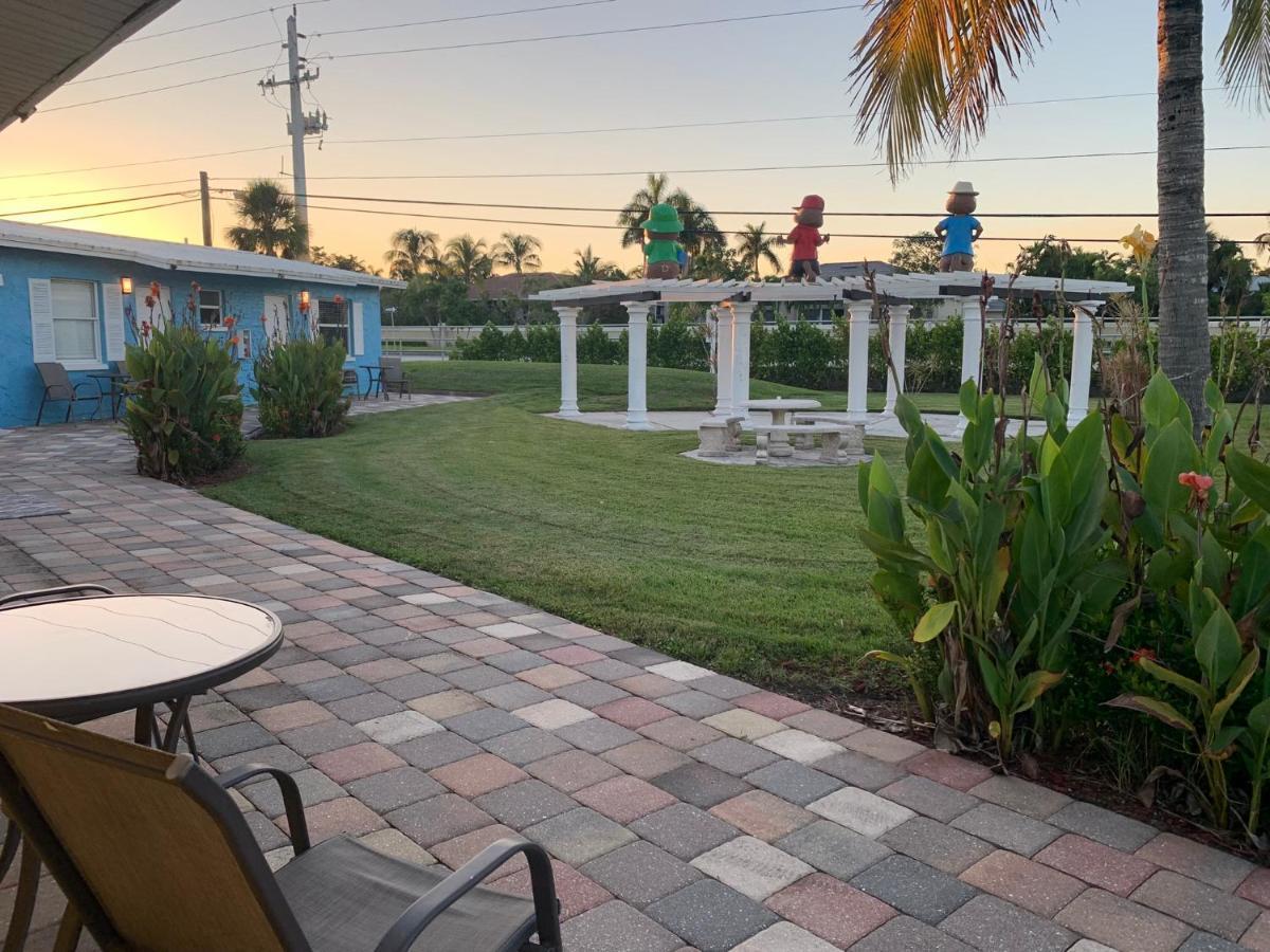 Poolside King Cottage With Kitchen - 10 Minutes To Beach! Fort Myers Exterior photo